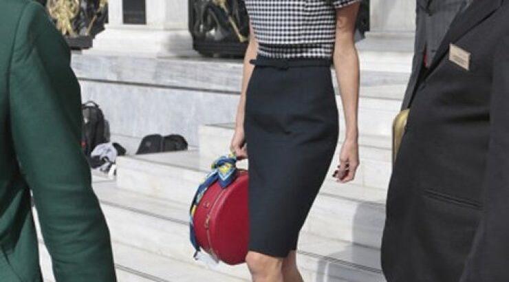 Πόσο στοιχίζει το τελευταίο look της Amal στην Αθήνα;