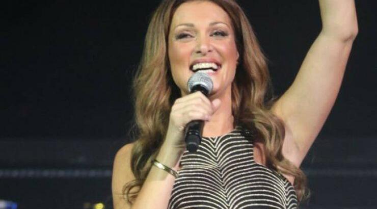 Νατάσα Θεοδωρίδου: «Θα λύναμε όλα τα προβλήματά μας αν σκεφτόμασταν όπως οι άντρες»