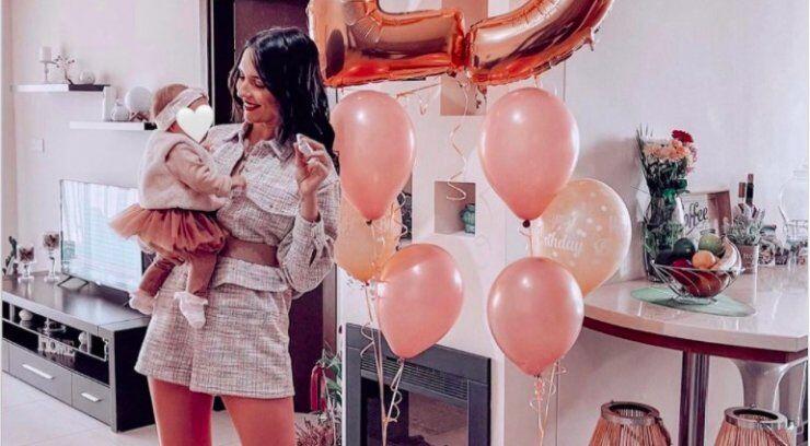 Έλενα Θεοδώρου: Γιόρτασε τα πιο ξεχωριστά γενέθλια της ζωής της αγκαλιά με την κορούλα της