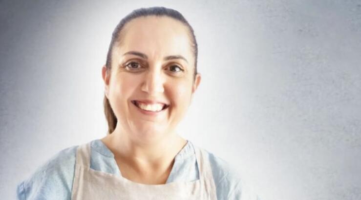 Η Χρύσω Λέφου φτιάχνει τις πιο νόστιμες και τραγανές πισίες