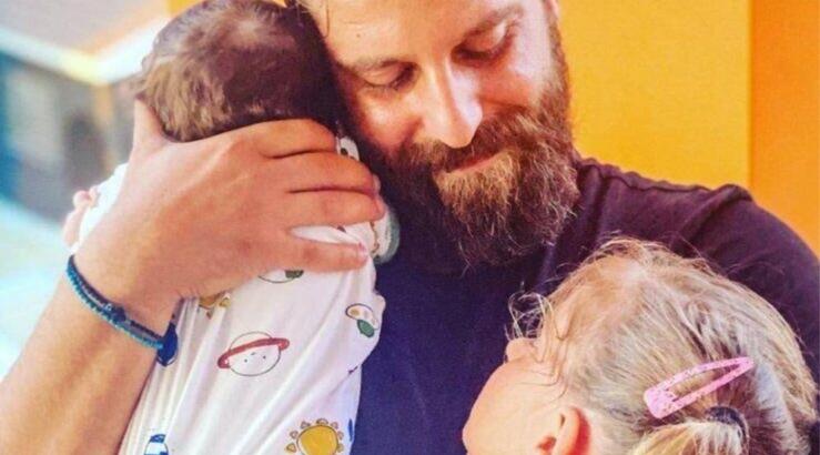 Πάνος Μακρής: "Ο ερχομός της κόρης μου με έσωσε" [βίντεο]