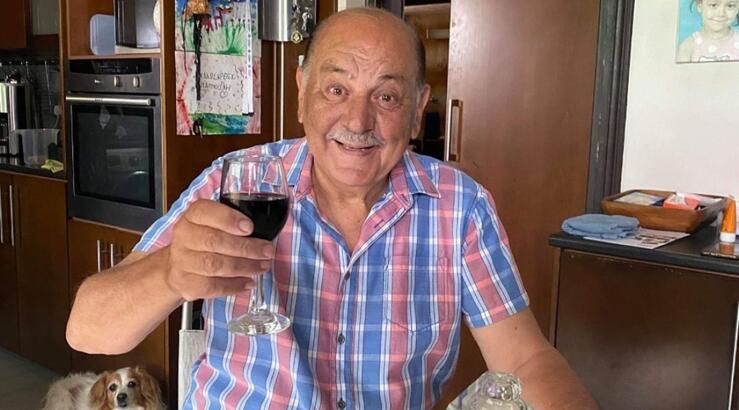 Γενέθλια για τον Κώστα Δημητρίου: "Νιώθω 33 χρονών, αφαιρώ δηλαδή μόνο 50 χρόνια" [βίντεο]