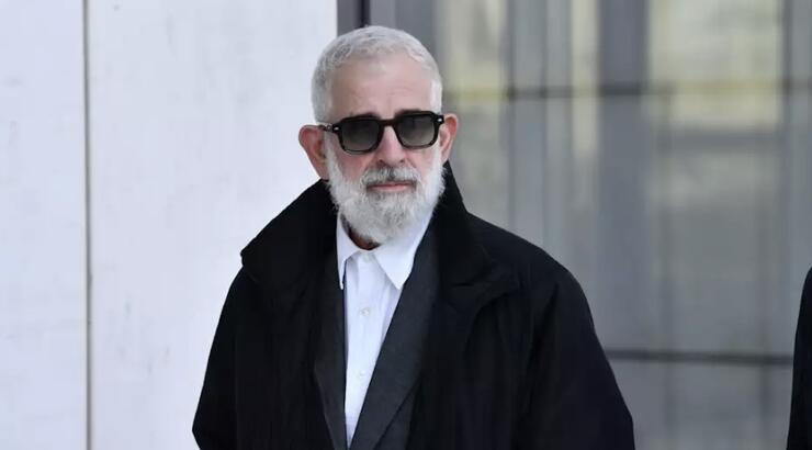 Έξαλλος ο Πέτρος Φιλιππίδης: «Δεν έχω μιλήσει 5 χρόνια, πόσο να ξεφτιλιστώ; Λέει ψέματα»