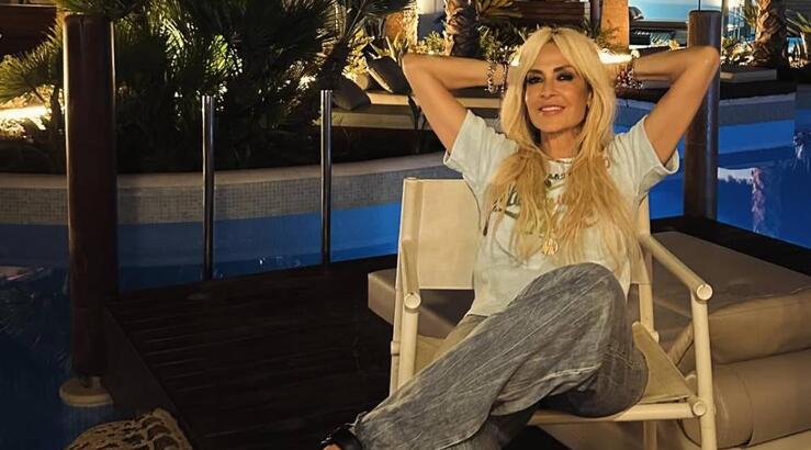 Άννα Βίσση: Αυτή την Κύπρια σχεδιάστρια επιλέγει σταθερά για τα looks της