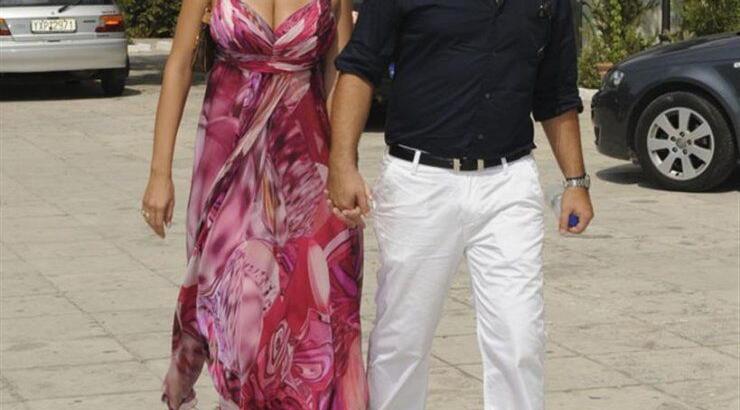 Η σύζυγός του Γρηγόρη Γκουντάρη βρέθηκε στην Ελένη Μενεγάκη [βίντεο]