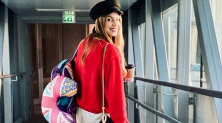 Κωνσταντίνα Ευριπίδου: Δεν πάει το μυαλό σας τι κάνει λίγο πριν απογειωθεί με αεροπλάνο!