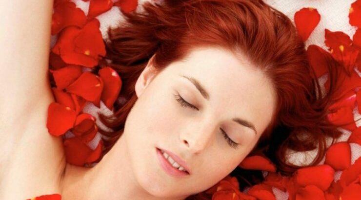 Ένα υπέροχο και ρομαντικό χτένισμα για την ημέρα του Αγίου Βαλεντίνου!