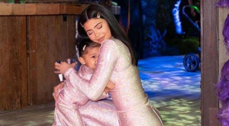 Κylie Jenner: Το πάρτι υπερπαραγωγή που διοργάνωσε στην κόρη της που ζηλέψαμε [εικόνες]