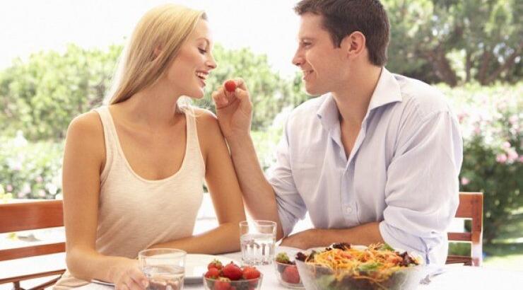 Οι 4 βασικοί κανόνες του φλερτ