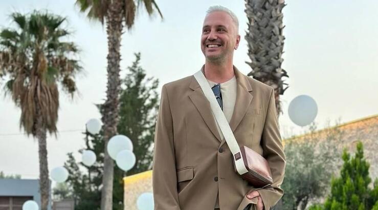 Νικόλας Ιωαννίδης: Μας έβαλε στο stylish σαλόνι του νέου του σπιτιού [εικόνα]