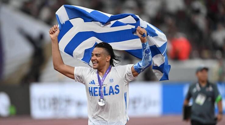 Manolo: Έλυσε τις πλεξούδες στα μαλλιά του – Δείτε το νέο του look [εικόνα]