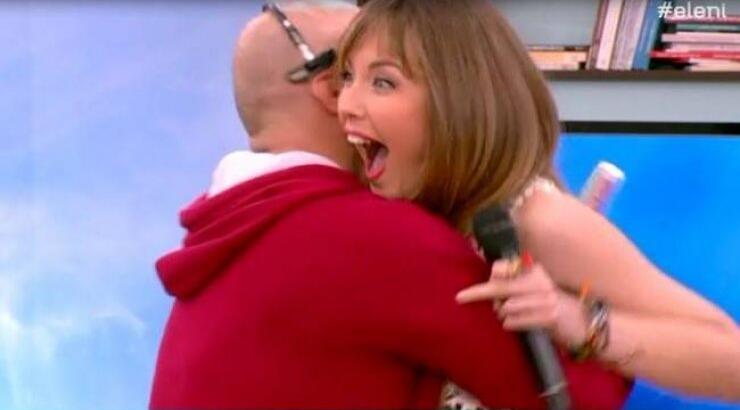  Το πλάνο που δεν ήθελε συνεργάτιδα της Μενεγάκη να «προβληθεί»! [video]