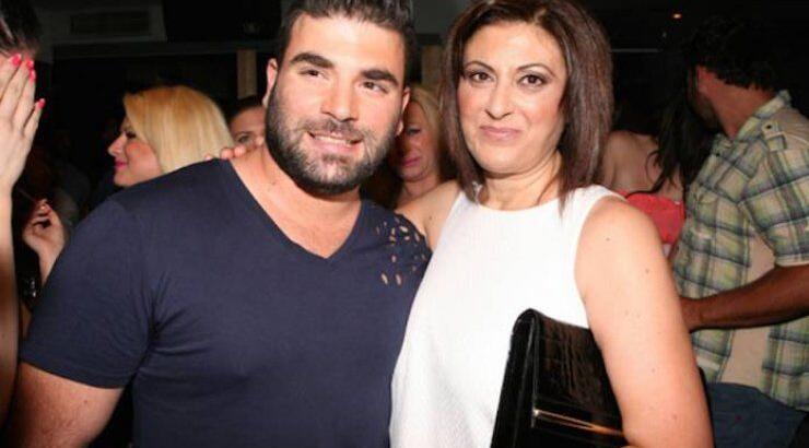 "Το παιδί μου, το παιδί μου…": Το παραμιλητό της μάνας του Παντελή Παντελίδη, δίπλα από τη σορό του γιου της