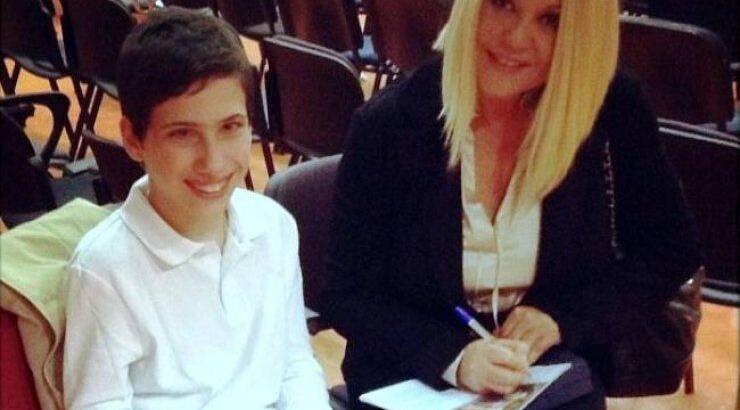 Ρούλα Κορομηλά: Η άγνωστη προσφορά της στην Εταιρία προστασίας σπαστικών παιδιών