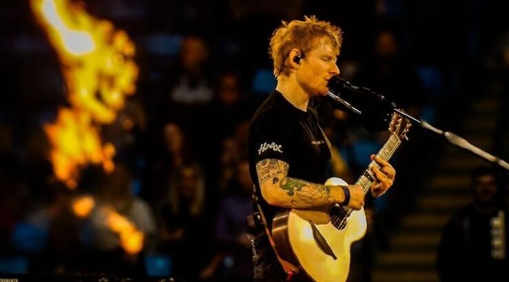 Έγινε η αποκάλυψη - Ο ίδιος ο Ed Sheeran επέμενε να έρθει για συναυλίες στο νησί μας [βίντεο]