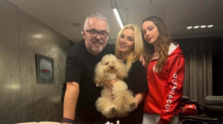 Πέγκυ Ζήνα: Γιόρτασε τα 51α γενέθλιά της σε οικογενειακή ατμόσφαιρα - Τα στιγμιότυπα που μοιράστηκε [εικόνες]