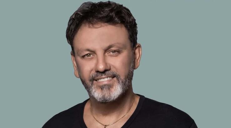 Στάθης Αγγελόπουλος: Συνελήφθη ο Έλληνας τραγουδιστής μετά από επεισόδιο με την πρώην του