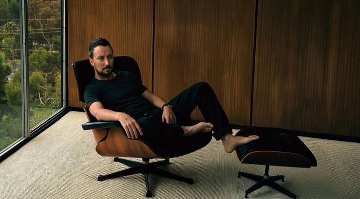Ο Anthony Vaccarello αποχαιρετά τον Saint Laurent μετά από 10 χρόνια παρουσίας στον οίκο