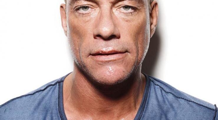 Απίστευτο: Δείτε έξαλλο το Jean Claude Van Damme να φεύγει από τηλεοπτική εκπομπή και να πετά το μικρόφωνο