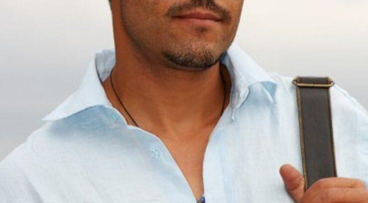 Δείτε τον ηθοποιό Χάρη Κκολό να χορεύει το 1997 το χορό του δρεπανιού [video]