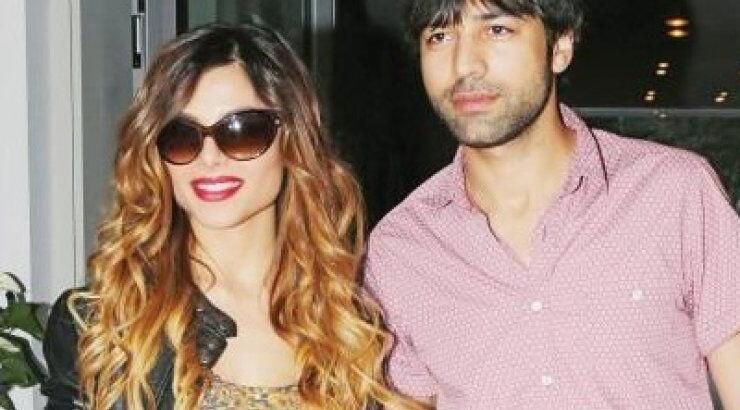 Ανδρέας Γεωργίου-Ελευθερία Ελευθερίου: Δεν απαντούν τα τηλέφωνα μετά την είδηση για το τρίτο πρόσωπο