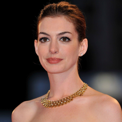 Anne Hathaway: Έγκυος στο τρίτο της παιδί