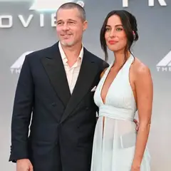 Brad Pitt – Ines de Ramon: Στο Παρίσι χέρι-χέρι για τη συναυλία των Red Hot Chili Peppers