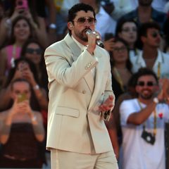 Bad Bunny: Κέρδισε το πρώτο του Emmy ενώ το show του στο Super Bowl έγινε το πολυβραβευμένο στην ιστορία