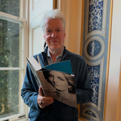 Charles Spencer: Ξεκαθαρίζει τον ρόλο του πρίγκιπα Harry στο νέο βιβλίο για την Diana