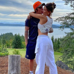 Justin – Hailey Bieber: Aγόρασαν διαμέρισμα 12 εκατ. δολαρίων