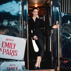 To “Emily in Paris” ξεκινά γυρίσματα στην Ελλάδα!