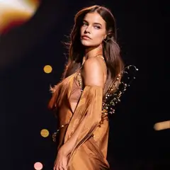Barbara Palvin: Ποζάρει με τη νεογέννητη κόρη της