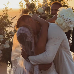 Οικονομάκου – Cerella: Το λαμπερό wedding party, το δεύτερο νυφικό και η ξεχωριστή έκπληξη στους καλεσμένους