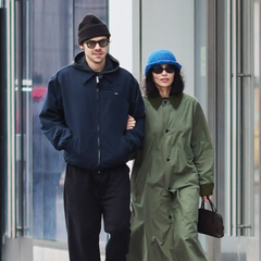 Harry Styles – Zoë Kravitz: Το τρυφερό φιλί τους στη Νέα Υόρκη