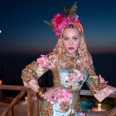 Madonna: Αποκλειστικές φωτογραφίες από τη βίλα στην Πάτμο