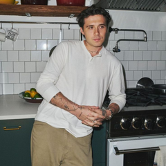 Brooklyn Beckham: Mαγειρεύει μακαρόνια με θαλασσινό νερό και προκαλεί αντιδράσεις