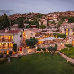 Καθαρά Δευτέρα δίπλα στη θάλασσα στο Columbia Beach Resort