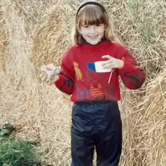 Αναγνωρίζετε το κοριτσάκι στη φωτογραφία;