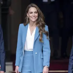 Kate Middleton: Πήρε το μετρό του Λονδίνου με την κόρη της