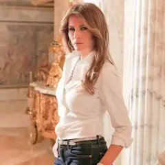 Melania Trump: H ομαδική φωτογραφία με τις 45 Πρώτες Κυρίες στον Λευκό Οίκο που συζητήθηκε