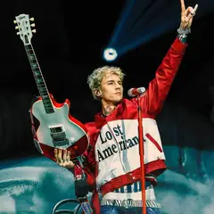 Machine Gun Kelly: Δείχνει για πρώτη φορά το πρόσωπο της κόρης του, Saga