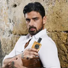 Michele Morrone: Ποζάρει γυμνός στο Instagram