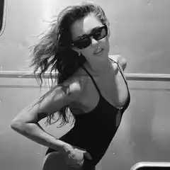 Miley Cyrus: Aποκάλυψε με ποιον ηθοποιό είχε σχέση όταν πρωταγωνιστούσε στη “Hannah Montana