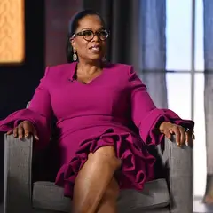 Oprah Winfrey: Aπαντάει στα σχόλια ότι περπατούσε σαν 90χρονη στο Παρίσι