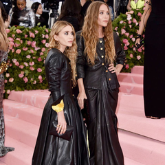 Αδερφές Olsen: Πόσο κοστίζουν τα vintage κοσμήματα Cartier που επέλεξαν στην πρόσφατη εμφάνισή τους;