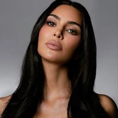 Kim Kardashian: Έκανε το “Titanic challenge” και ο Lewis Hamilton την ενθάρρυνε