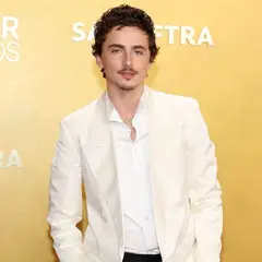 Timothée Chalamet: Η τρυφερή κίνηση στη μητέρα του στο κόκκινο χαλί των Actor Awards