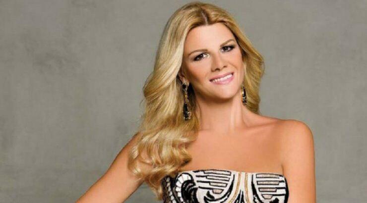 Δείτε την Έλσα Αναστασιάδη να χορεύει ζεϊμπέκικο και να εντυπωσιάζει! [βίντεο]