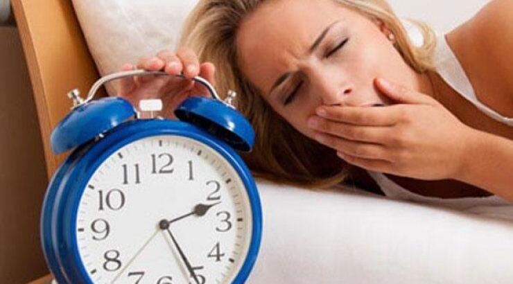  Τα 5 πράγματα που πρέπει να αποφεύγεις πριν πέσεις για ύπνο