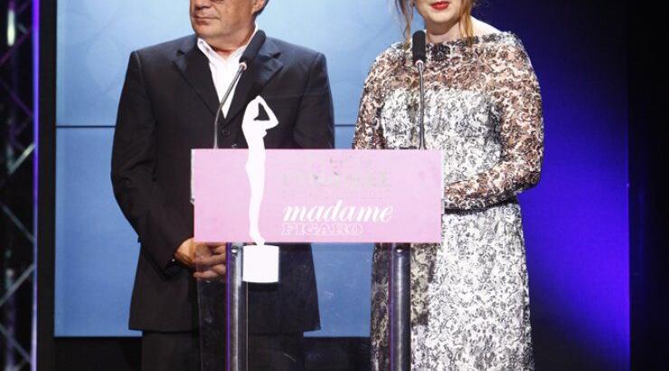 Συγκινητικές στιγμές στο Δημοτικό Θέατρο Στροβόλου 